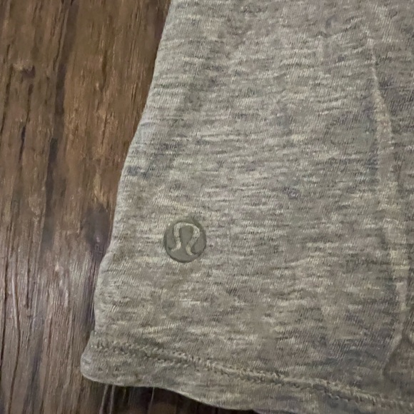 Lululemon long sleeve - Picture 5 of 5